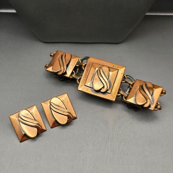 Unsigned Jewelry - VTG Copper Square Panel 7" Bracelet & Clip On Earrings Set Oval Wave Design